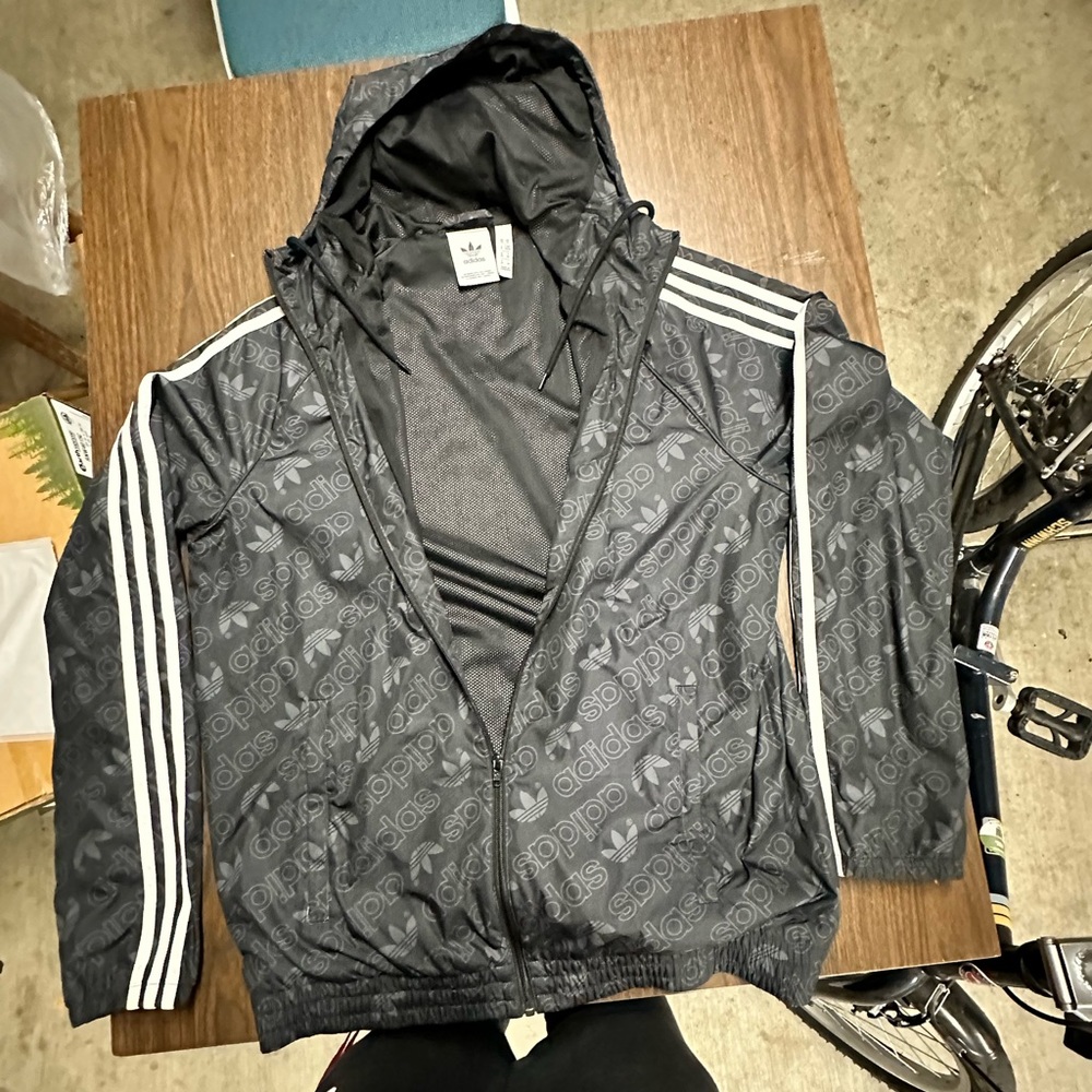 Adidas fleece raincoat, men’s M. Very gently used.